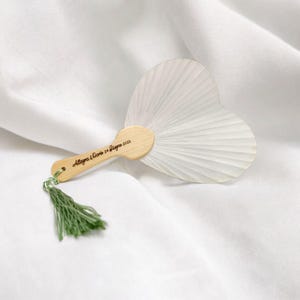 Ventaglio in legno e carta, a forma di cuore con Nappina - Ventaglio personalizzato per matrimonio - ventaglio elegante per nozze