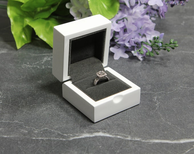 The Georgian Square Ring Box, Linen & Velvet Vintage Style Proposal ...