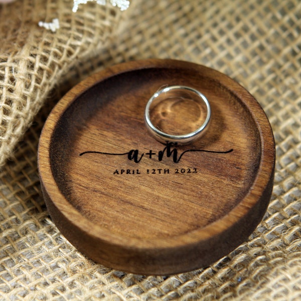 Personalized Custom Initials Wood Ring Dish - Custom Wedding Ring Dish - Engagement Ring Dish - Ring Holder - Ring Dish for Men/Women