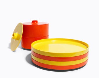Hellerware Vintage Dishes Stackable Set of 8 Bowls Plates Orange and Yellow Plastic Massimo Vignelli Made in Italy
