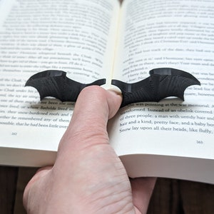 Book bat holder thumb page 3D nerd gift image 1