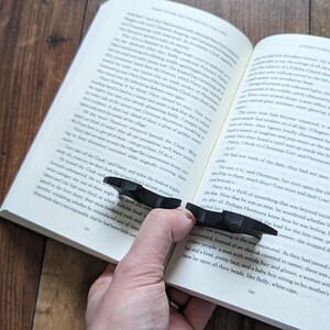 Book bat holder thumb page 3D nerd gift image 4