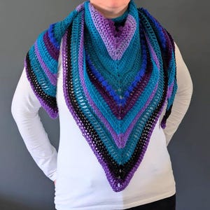 Boho scarf shawl triangular crochet pattern image 2