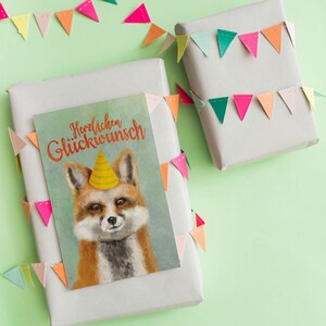 2 x Postkarte Fuchs in Partylaune | Herzlichen Glückwunsch | Geburtstag | A6 | 300g Naturkarton creme | klimaneutral gedruckt