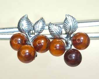 Ukrainian silver earrings with amber, silver earrings grapes with amber, vintage silver earrings amber,soviet earrings leaves amber berries