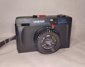 Sovjet camera Smena 35 lens Triplet-43, lomo camera, Sovjet 35 mm camera, Sovjet film camera, Eenvoudigste camera, Vintage camera, USSR camera