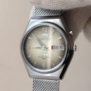 Vintage Orient watch Cream Dial dial, orient watch 3 stars, Arabic numerals Orient, Vintage Japanese Watches, dark dial orient