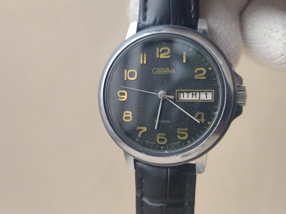 Vintage Slava watch, mechanical watch Slava , russian watch Slava, ussr watch, Soviet watch Slava Automatic