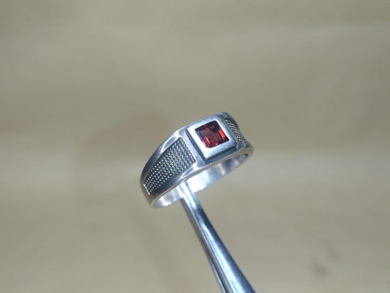 Beautiful Ukrainian silver ring ruby size 11 ,rus… - image 1