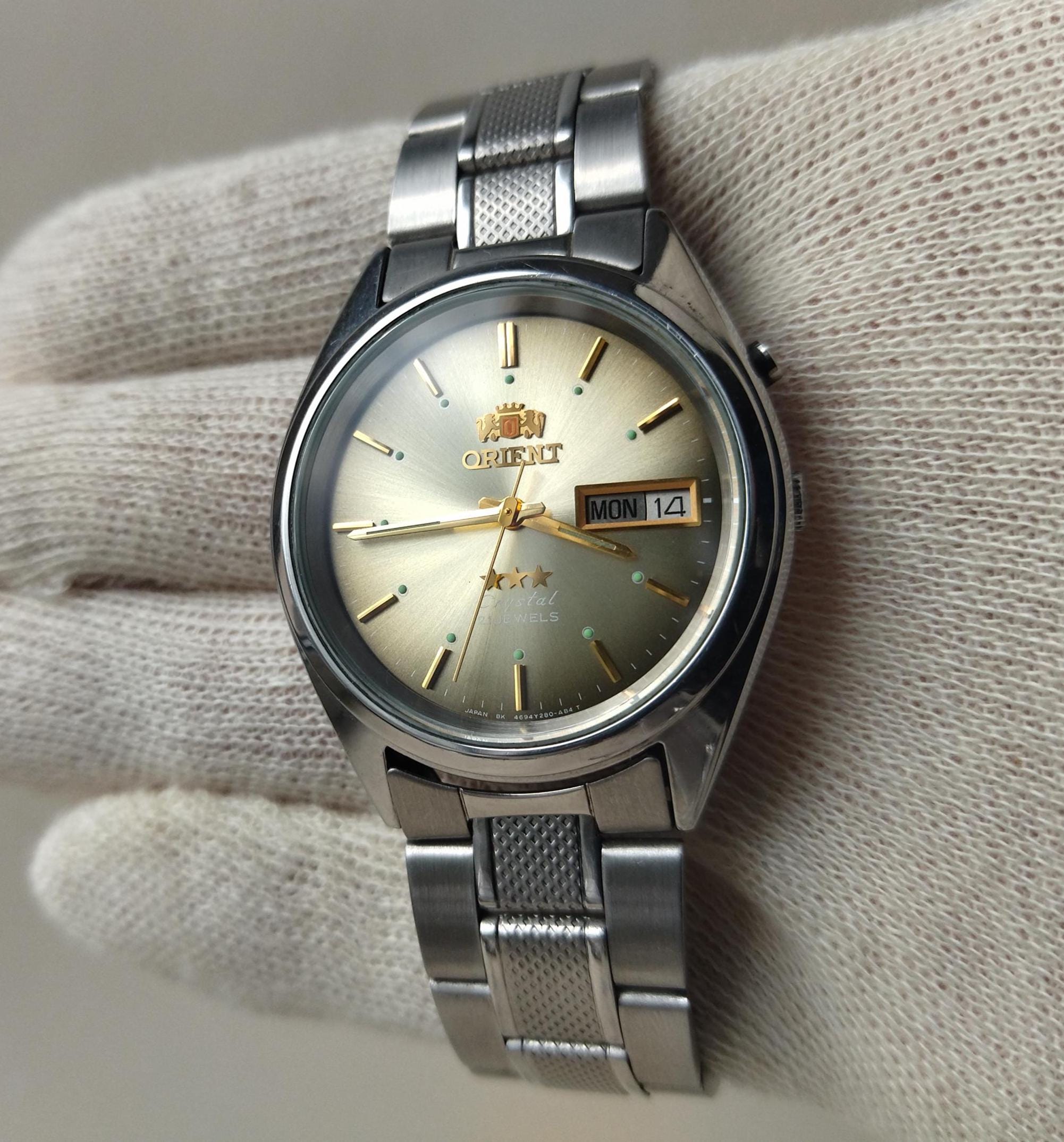 Orient HAND-WOUND LADIES WRISTWATCH JAPAN MADE 70S VINTAGE ROUND SILVER‎ DIal Orient Power Reserve (Brand New) • White Dial with Silver  main image 2
