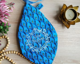 Embroidered flowers Japa bag. Prayer bag. Meditation bag. Embroidered mandala japa bag. Maha mantra bag. Hare Krishna bag with counter.
