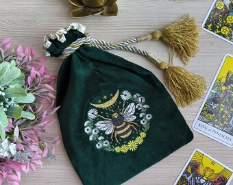 Tarot bag. Forest green Honeybee Case for tarot cards with initials. Personalized embroidery silk velvet pouch for tarot.
