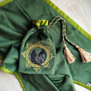 Tarot bag and tablecloth set. Embroidered tarot case with crowns and monogram in Celtic ring. Personalized silk velvet pouch for tarot.