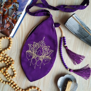Purple Japa mala beads bag with counter. Prayer bag. Embroidered Golden Lotus and Tilak japa bag. Vaishnavism tradition meditation bag.