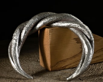 Pulsera pesada vikinga - Pulsera de metal forjado, Anillo de juramento, Pulsera de feria renacentista, Pulsera forjada celta, Pulsera forjada para hombres, Torque nórdico