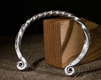 Viking forged torc - Steel torque bracelet, Viking iron bracelet, Early medieval arm ring, Pagan bracelet for men, Viking arm ring, Torc