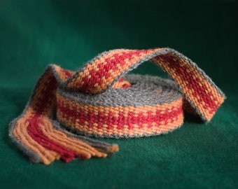 Middeleeuwse geweven riem, stijve rand, Viking riemreplica, damesband, middeleeuwse wollen sjerp, handgeweven damesriem, handgeweven Slavische tape