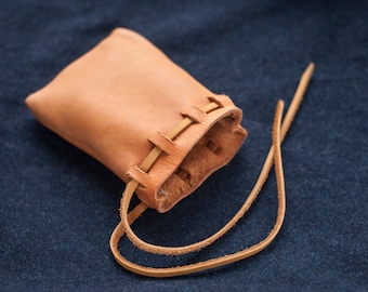 Small medieval pouch, viking leather bag, slavic pouch replica, small belt bag, small nordic pouch, scandinavian medieval bag, belt bag