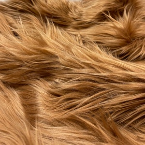 Eovea - Shaggy Faux Fur Fabric - One Yard - 60" X 36" Inches - DIY Craft Supply, Hobby, Costume, Decoration,Vests,Rug,Pillow,Coats,Blanket