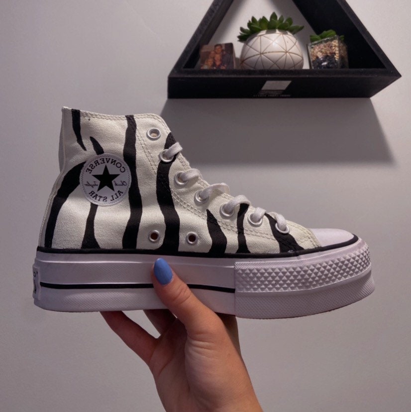 Menagerry Crónico pirámide Zebra converse - Etsy España