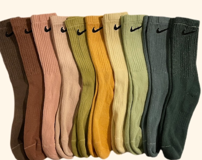 neutral nike socks finish line
