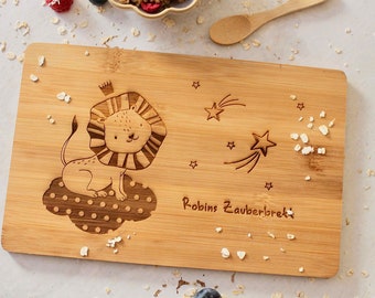 Tabla de desayuno para niños, grabado personalizado, tabla de madera con grabado, regalo de Navidad, regalo de bebé, león