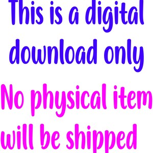 Pu&ograve; includere: Testo in blu e rosa su sfondo bianco che recita: "Questo &egrave; un download digitale solo. Nessun articolo fisico verr&agrave; spedito."