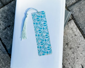 Sea Turtle Bookmark: Acrylic Reader Gift with Seafoam Tassel