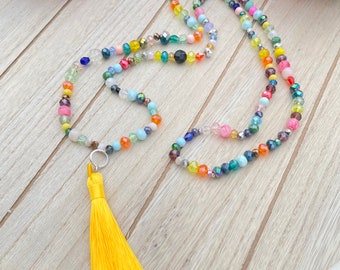Bunte Perlenkette, Boho Stil, mit Glitzer Glasperlen, lang, verschieden farbige Quasten, Kette V Form, Geschenk Frau Sommer,Regenbogen