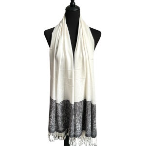Beautiful Handmade Parsley Wool Stole, Pashmina scarf, Summer Scarf, Shawl Wrap Super Soft Warm Unisex Nepalese Bild 4