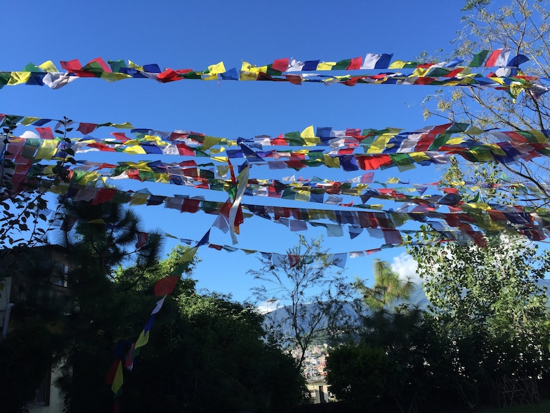 Tibetische Gebetsfahnen 25 Fähnchen, 5m, handgemacht in Nepal Bild 1