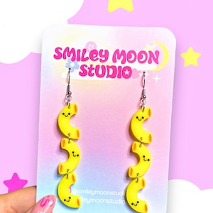 Boucles d&#39;oreilles macaroni au fromage, boucles d&#39;oreilles en acrylique macaroni et nouilles, boucles d&#39;oreilles en acrylique découpées au laser, cadeaux pour les amateurs de pâtes
