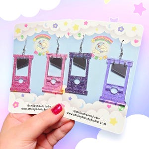 Guillotine Acrylic Earrings, Kawaii Goth Acrylic Earrings, Pastel Goth Earrings, Laser Cut Acrylic Earrings bild 2