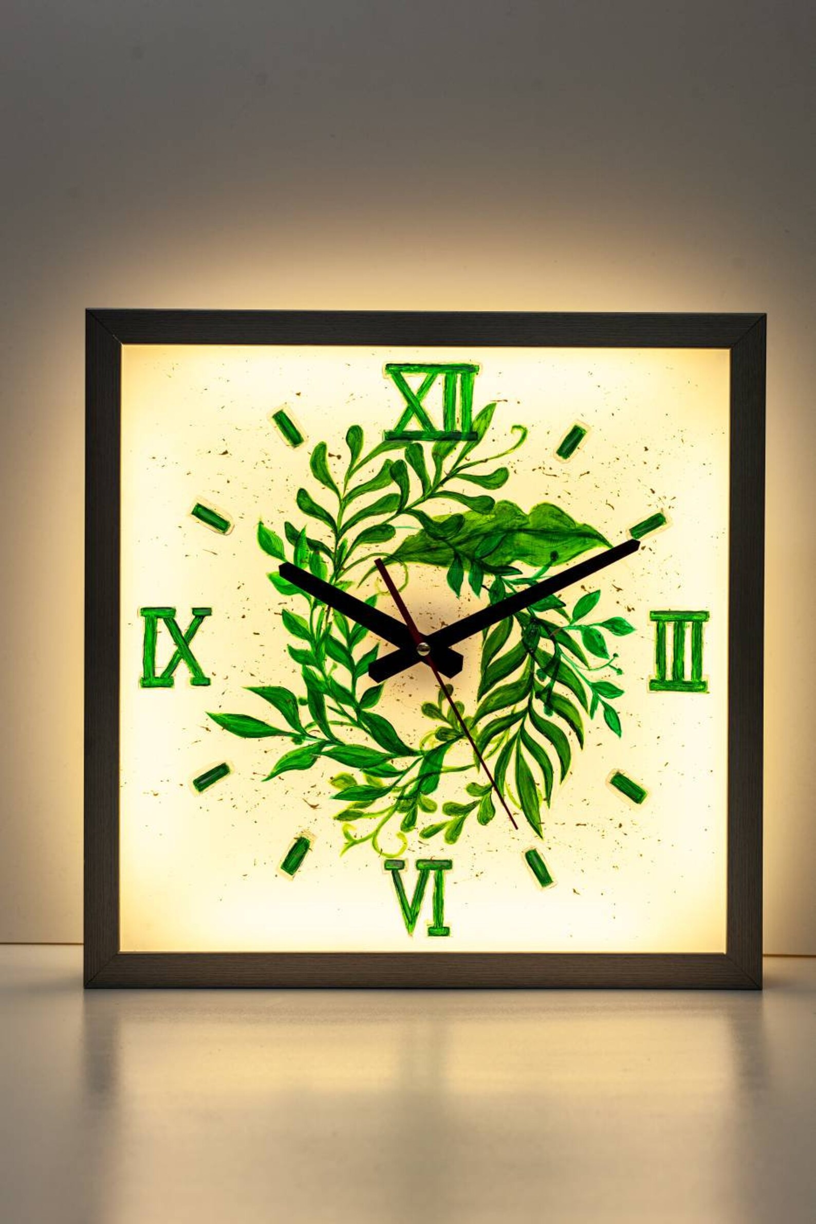 Green Leaf Wall Clock Original Wall Decor Plant Home Decor Etsy
