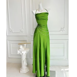 Robe de bal de promo en satin vert