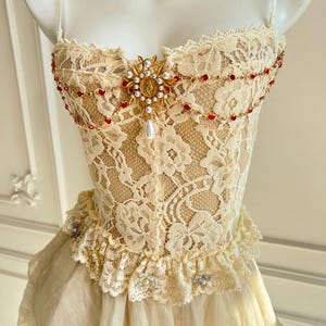 Corset en dentelle