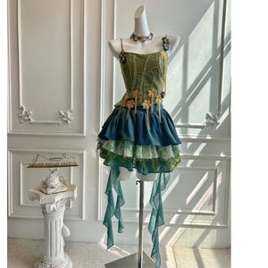 Corset magique vert forêt fait main + jupe