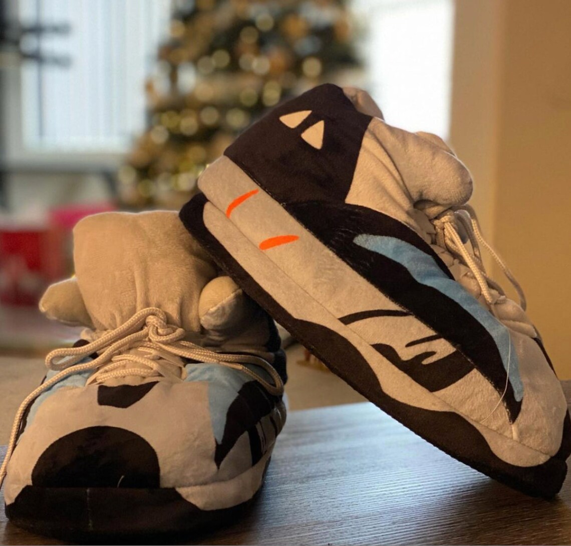 oversized slippers yeezy