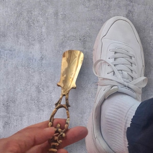 Brass Shoe Horn | 17cm Gold Shoe Lifter - Handmade Antique Style Shoe Accessory