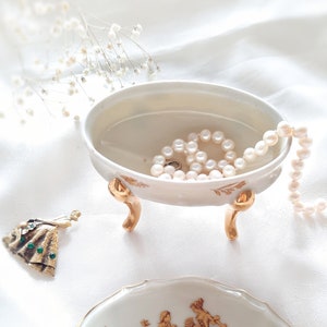 Elegant Vintage Limoges Porcelain Trinket Box - Perfect for Jewelry & Keepsakes