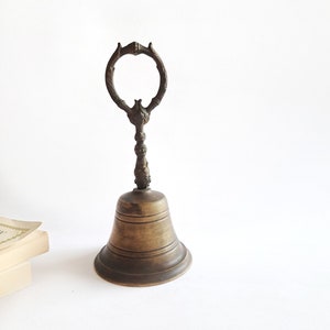 Antique Brass Hand Bell with Floral Design – 19cm Vintage Cast Brass, Perfect for Home Décor & Collectors