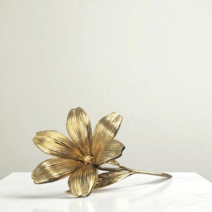 Handcrafted Brass Lotus Flower Decor 22cm Mirror Gold