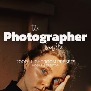 Puede incluir: Imagen con el texto blanco "The Photographer bundle", con el rostro de una mujer en el fondo. El texto dice "2000+ Lightroom Presets" y "Mobile & Desktop". La mujer tiene ojos azules y cabello castaño claro.