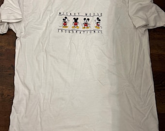 Vintage embroidered Mickey Mouse T-shirt