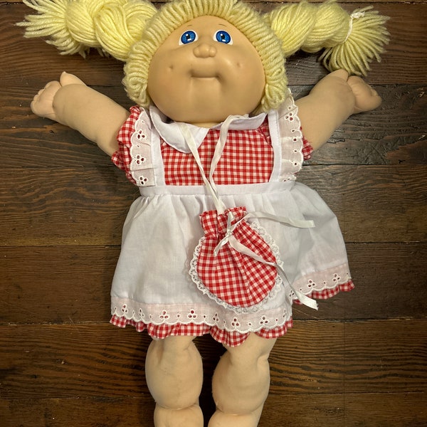 Vintage 1982 Cabbage Patch Doll