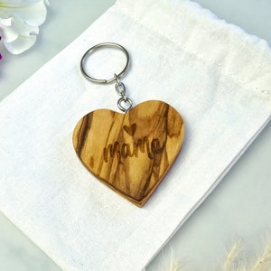 Schlüsselanhänger Olivenholz | Mama / Papa | Schlüsselanhänger personalisiert | Geschenkidee Eltern | Personalisiertes Geschenk