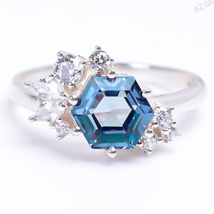 Alexandrite Cluster Ring: 925 Sterling Silver Color Change Gemstone