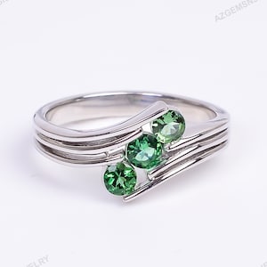 Emerald Ring For Women, Engagement Ring, Round Cut Promise Ring For Her, 925 Sterling Silver, 3.5mm, Art Deco Ring, Emerald Wedding Band