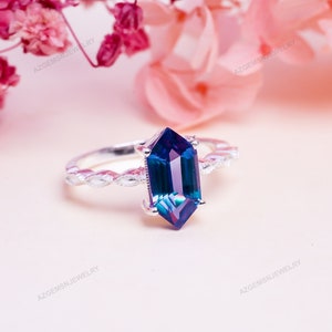 Elongated Hexagon Alexandrite Ring, For Women, Hexagon Gemstone, 925 Sterling Silver, Vintage Style,Engagement Ring,Wedding Anniversary Gift
