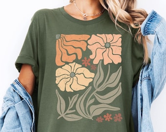 Groovy Wavy Flowers Tee, Retro Floral T-shirt, Boho Chic Shirt, Flower Power Top, Summer Vibes Tee